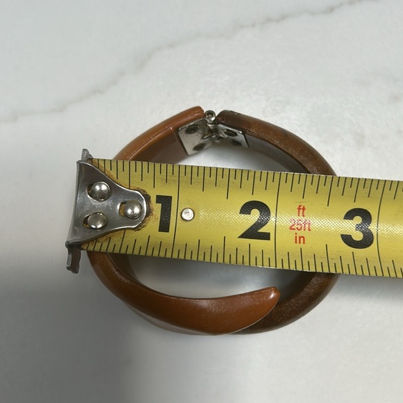 Vintage Mod ByPass Lucite Clamper Wood Look Hinged Cuff Bracelet - Picture 5 of 5